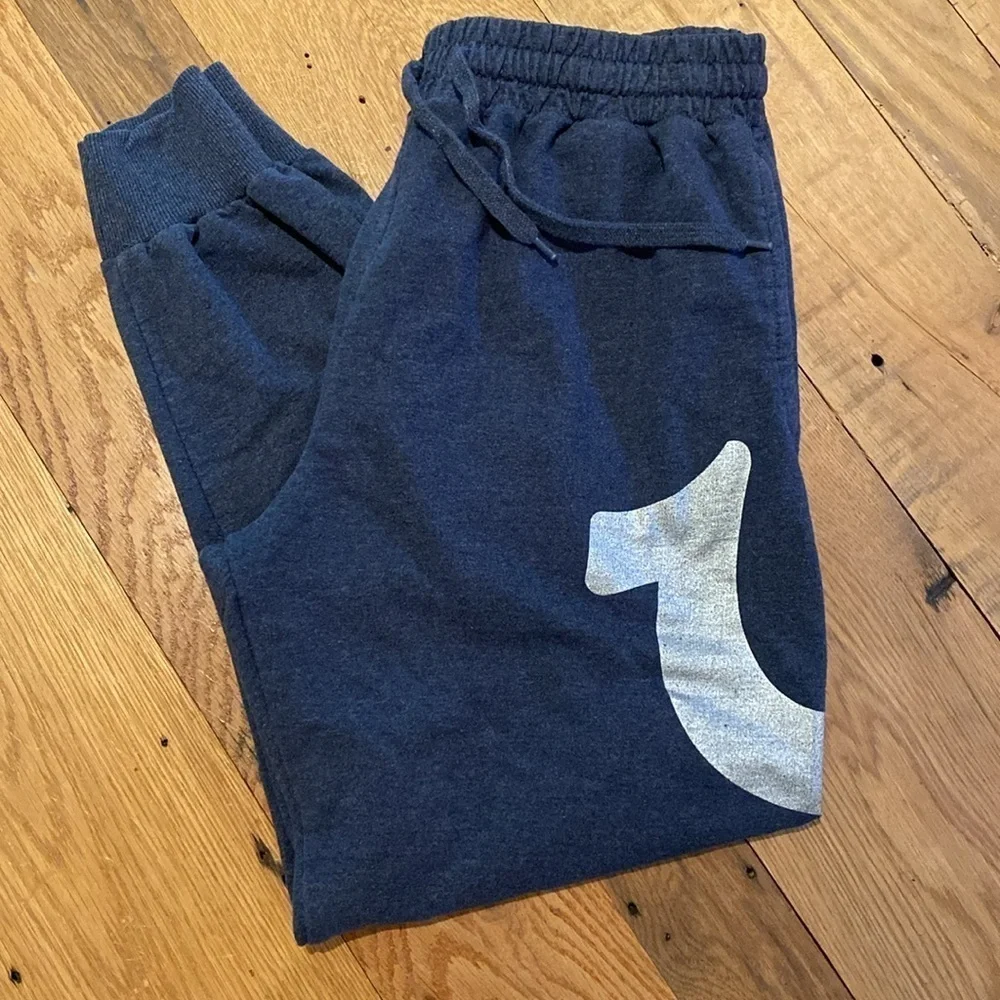 True Religion Relaxed Sweatpants Loungwear Pants Navy Silver Big Logo Size LARGE